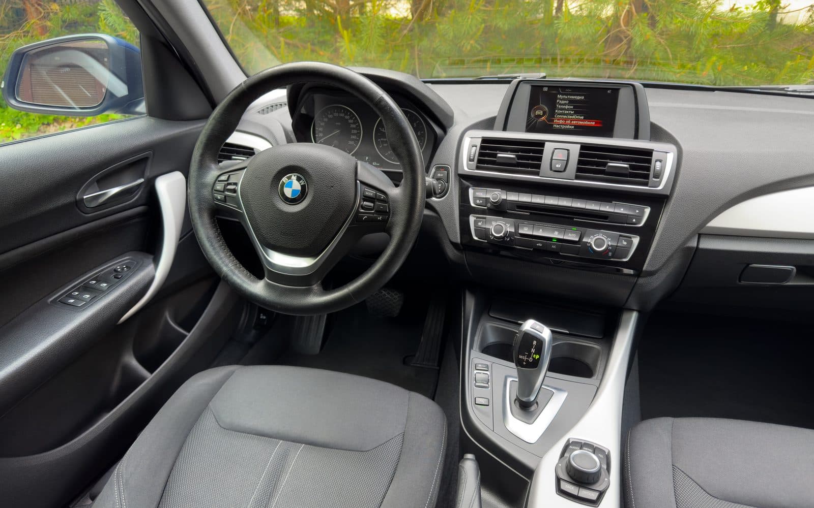 BMW 118i — фото 5 в аренду в Калининграде — LiteRent