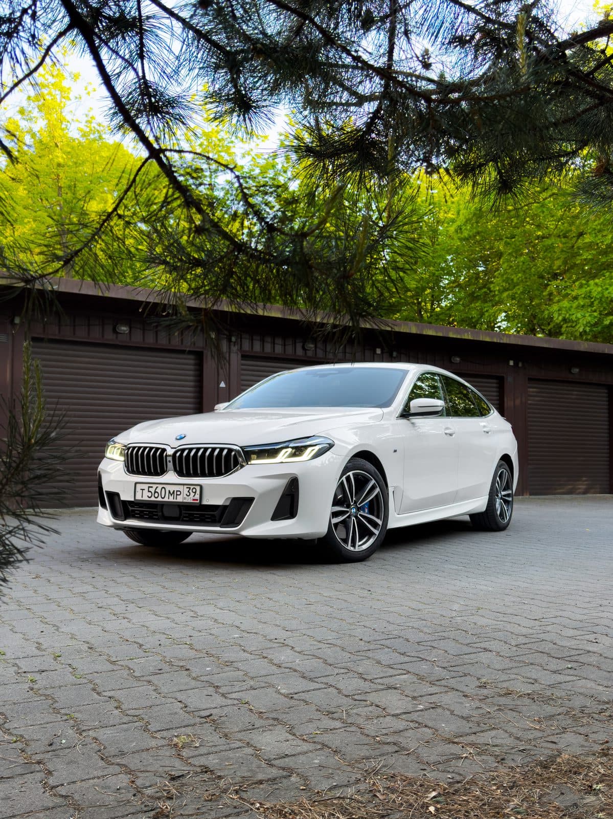 BMW 620D GT 2021 — фото 1 в аренду в Калининграде — LiteRent