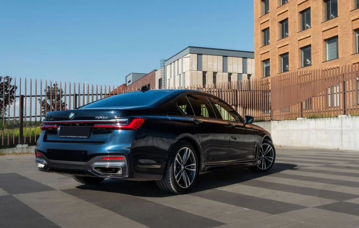 BMW 730D xDrive — фото 5 в аренду в Калининграде — LiteRent
