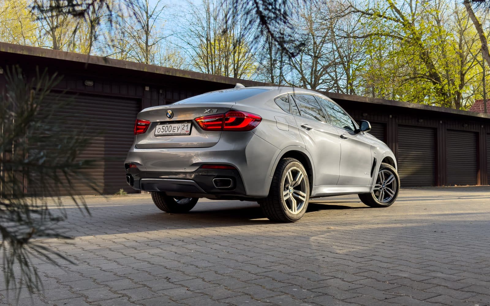 BMW Х6 30D — фото 4 в аренду в Калининграде — LiteRent