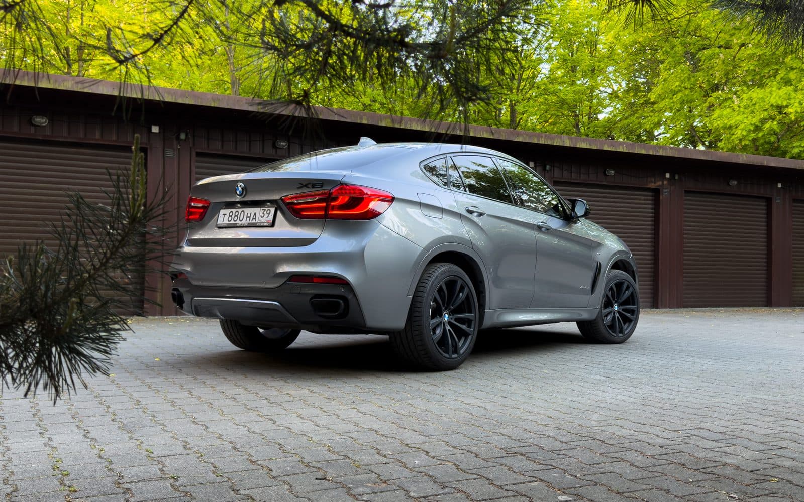 BMW Х6 40D — фото 5 в аренду в Калининграде — LiteRent