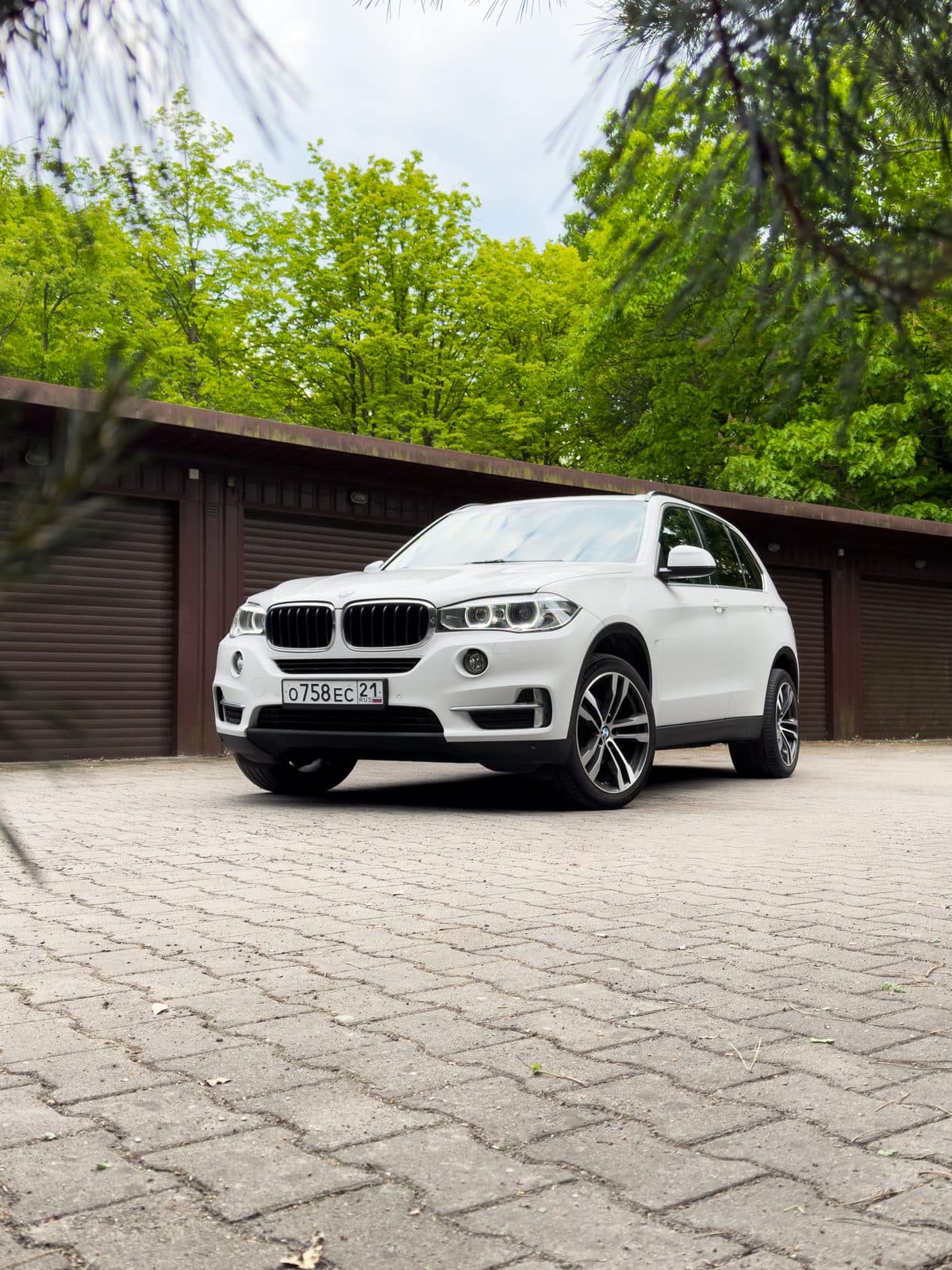 BMW X5 — фото 2 в аренду в Калининграде — LiteRent