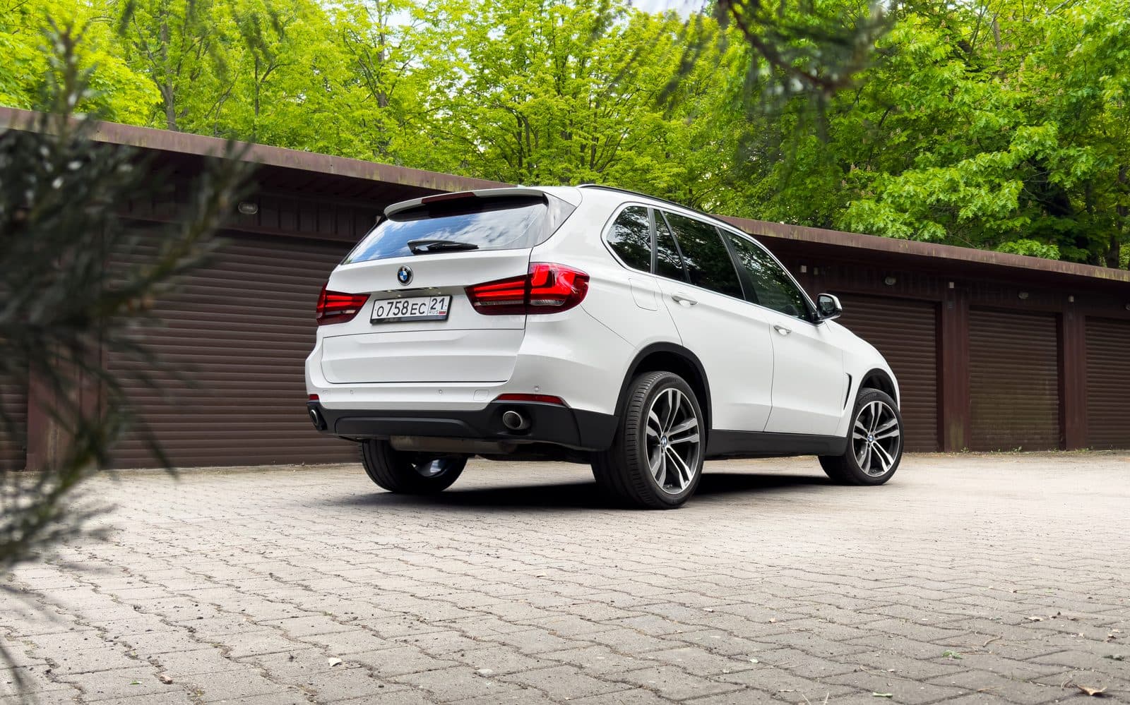 BMW X5 — фото 3 в аренду в Калининграде — LiteRent