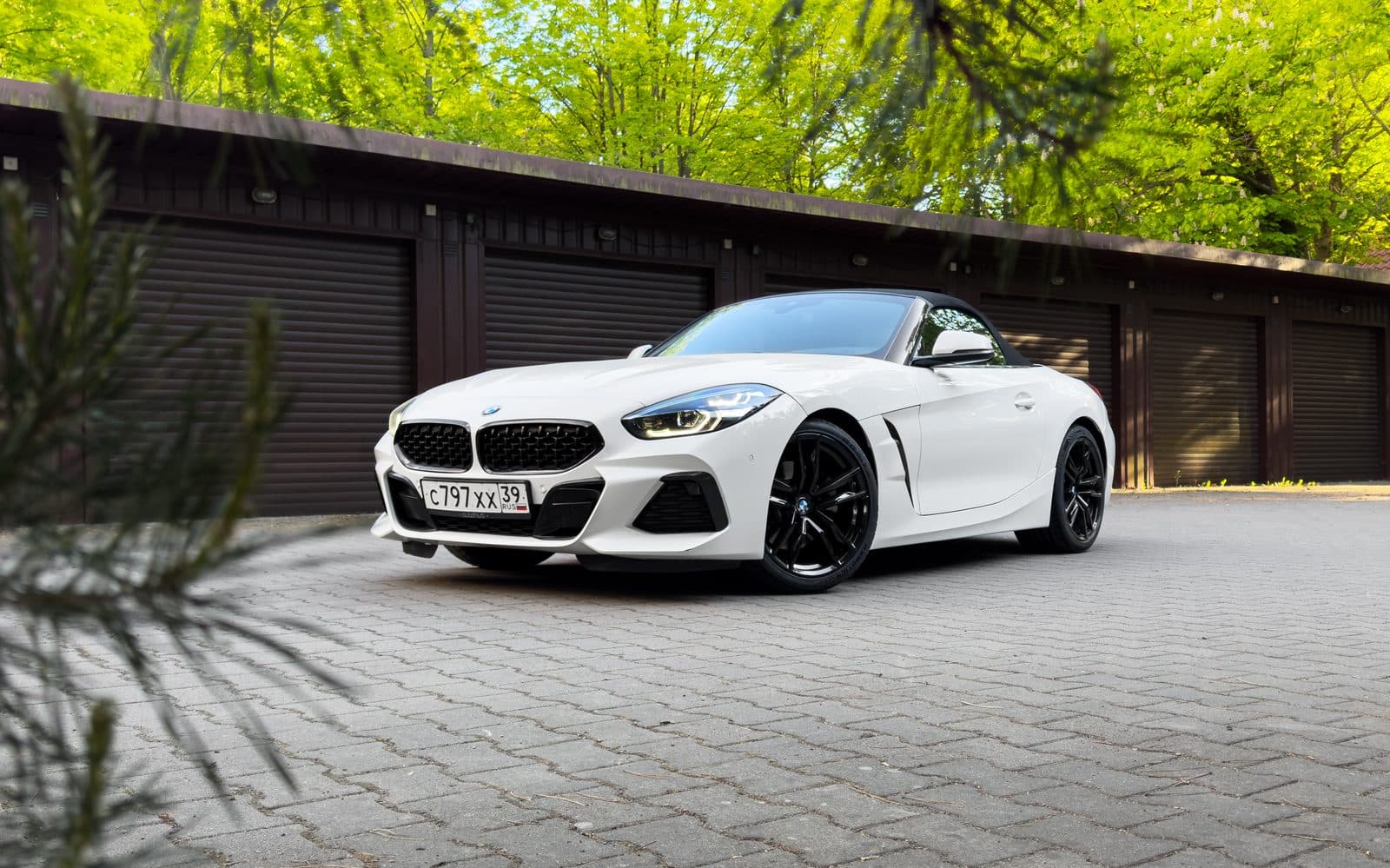 BMW Z4 — фото 1 в аренду в Калининграде — LiteRent