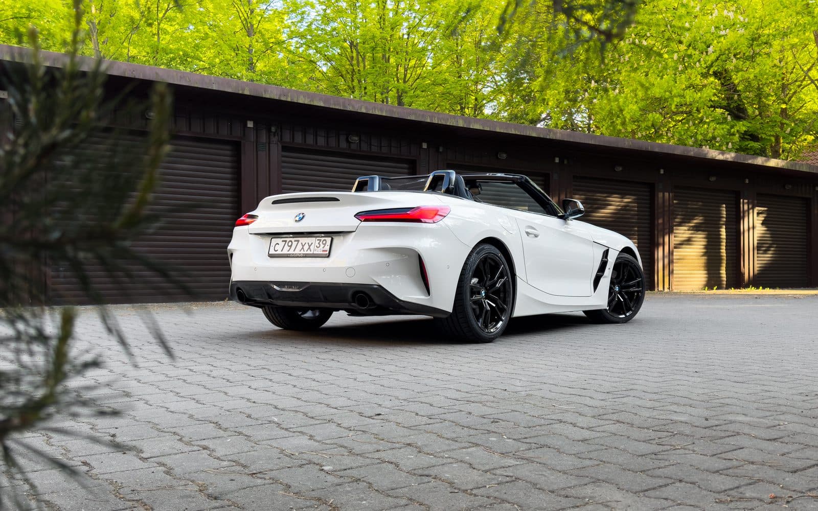 BMW Z4 — фото 4 в аренду в Калининграде — LiteRent