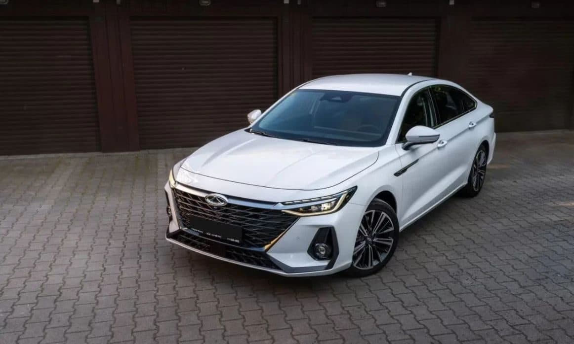 Chery Arrizo 8 Prestige 2024 — фото 3 в аренду в Калининграде — LiteRent