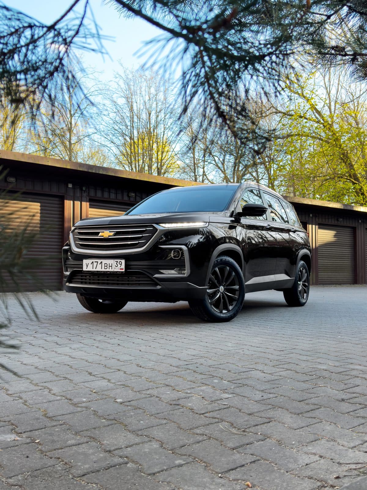 Chevrolet Captiva 2023 — фото 1 в аренду в Калининграде — LiteRent