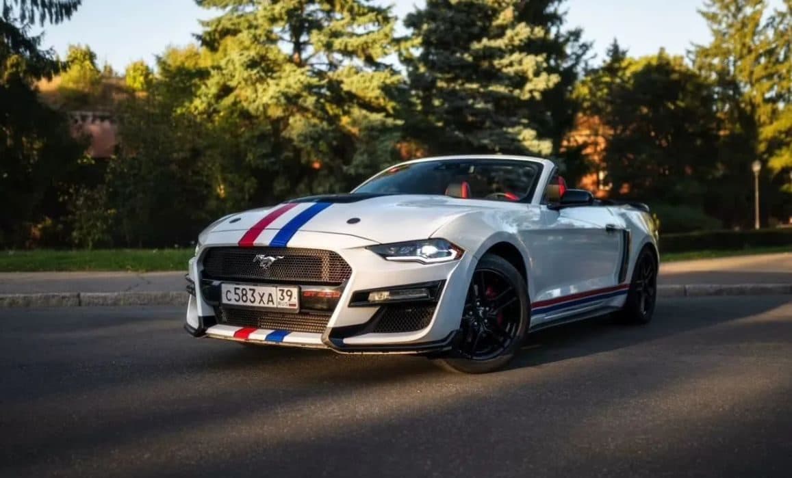 Ford Mustang — фото 1 в аренду в Калининграде — LiteRent