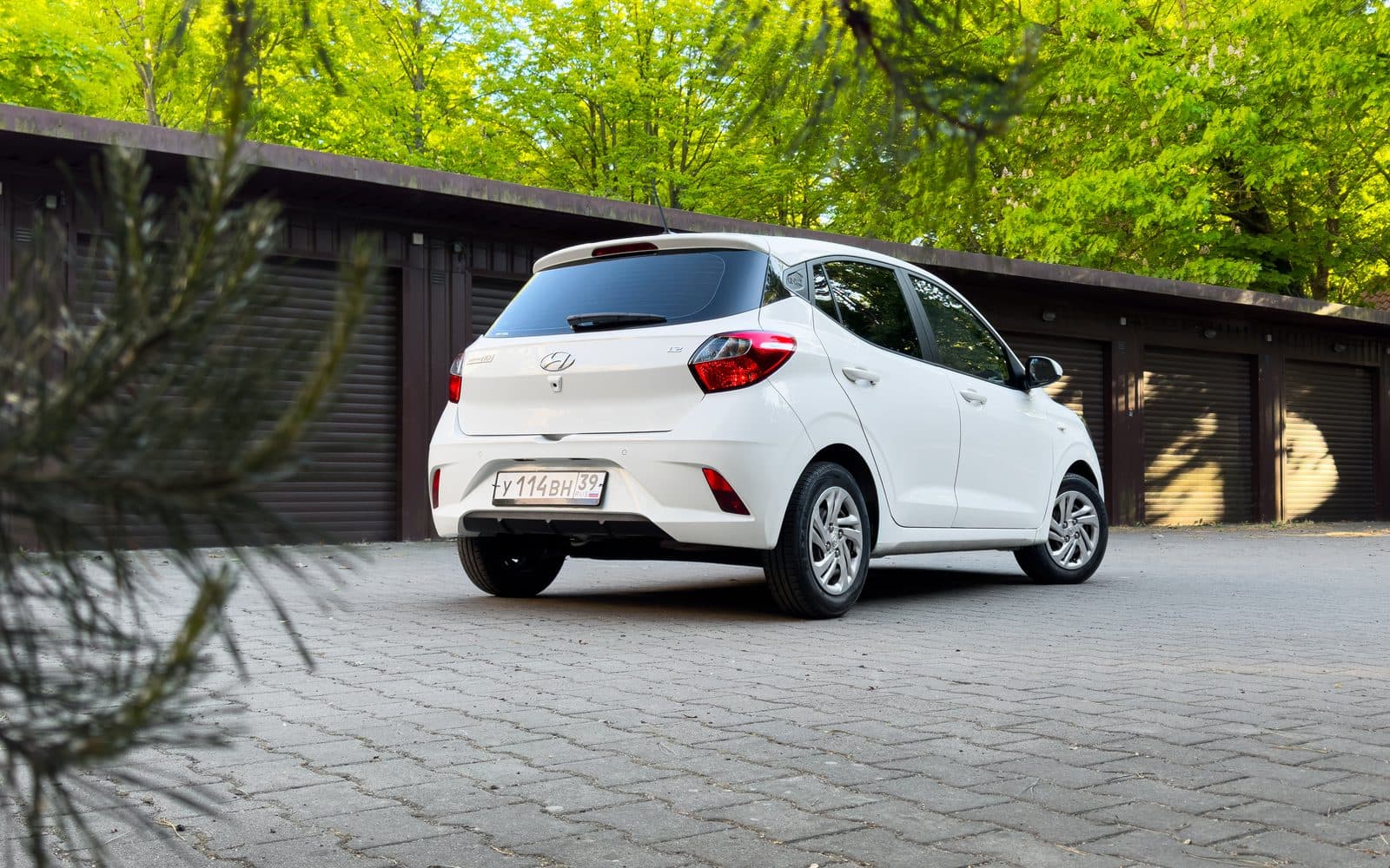 Hyundai i10 2023 — фото 3 в аренду в Калининграде — LiteRent