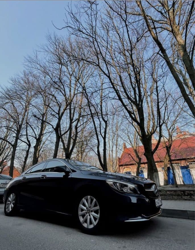 Mercedes-Benz CLA 180 Universal — фото 2 в аренду в Калининграде — LiteRent