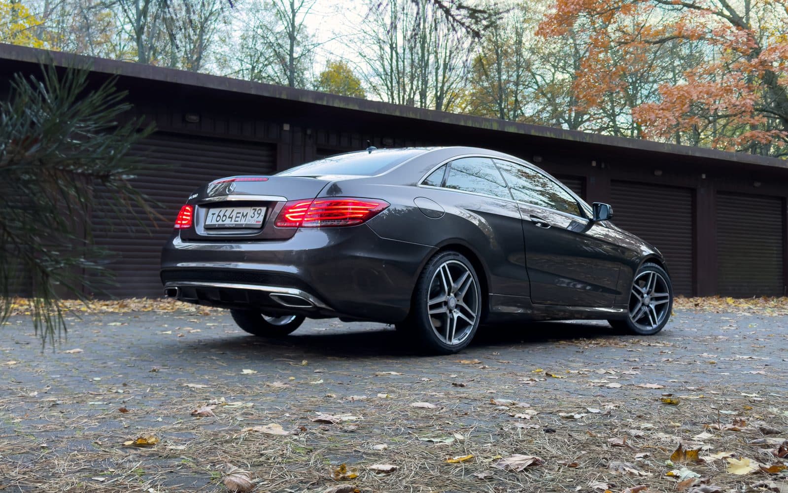 Mercedes-Benz E200 COUPE — фото 4 в аренду в Калининграде — LiteRent