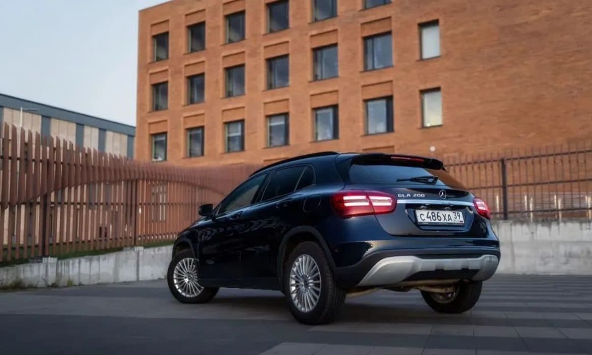 Mercedes-Benz GLA — фото 2 в аренду в Калининграде — LiteRent