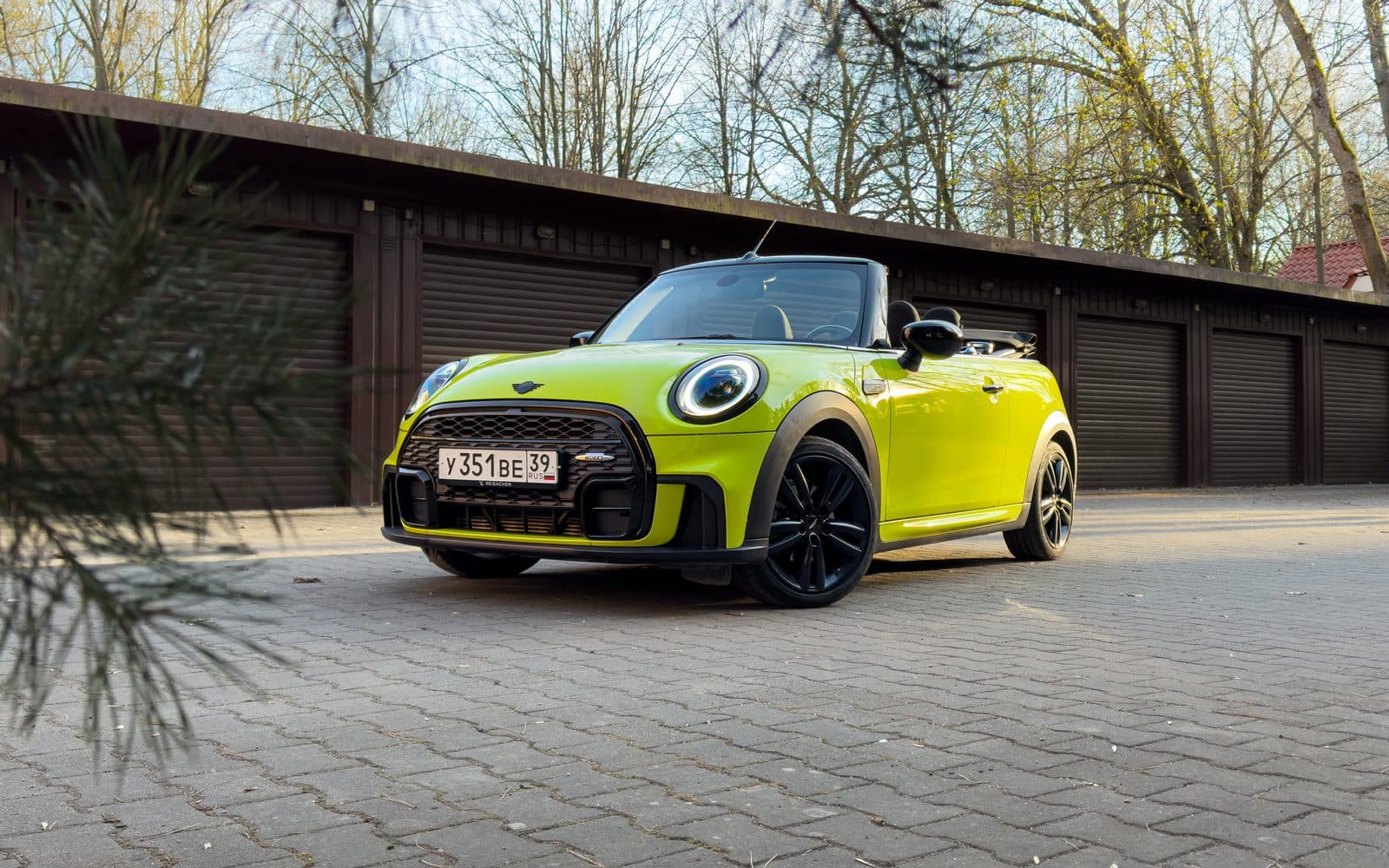 Mini Cooper Cabrio — фото 5 в аренду в Калининграде — LiteRent