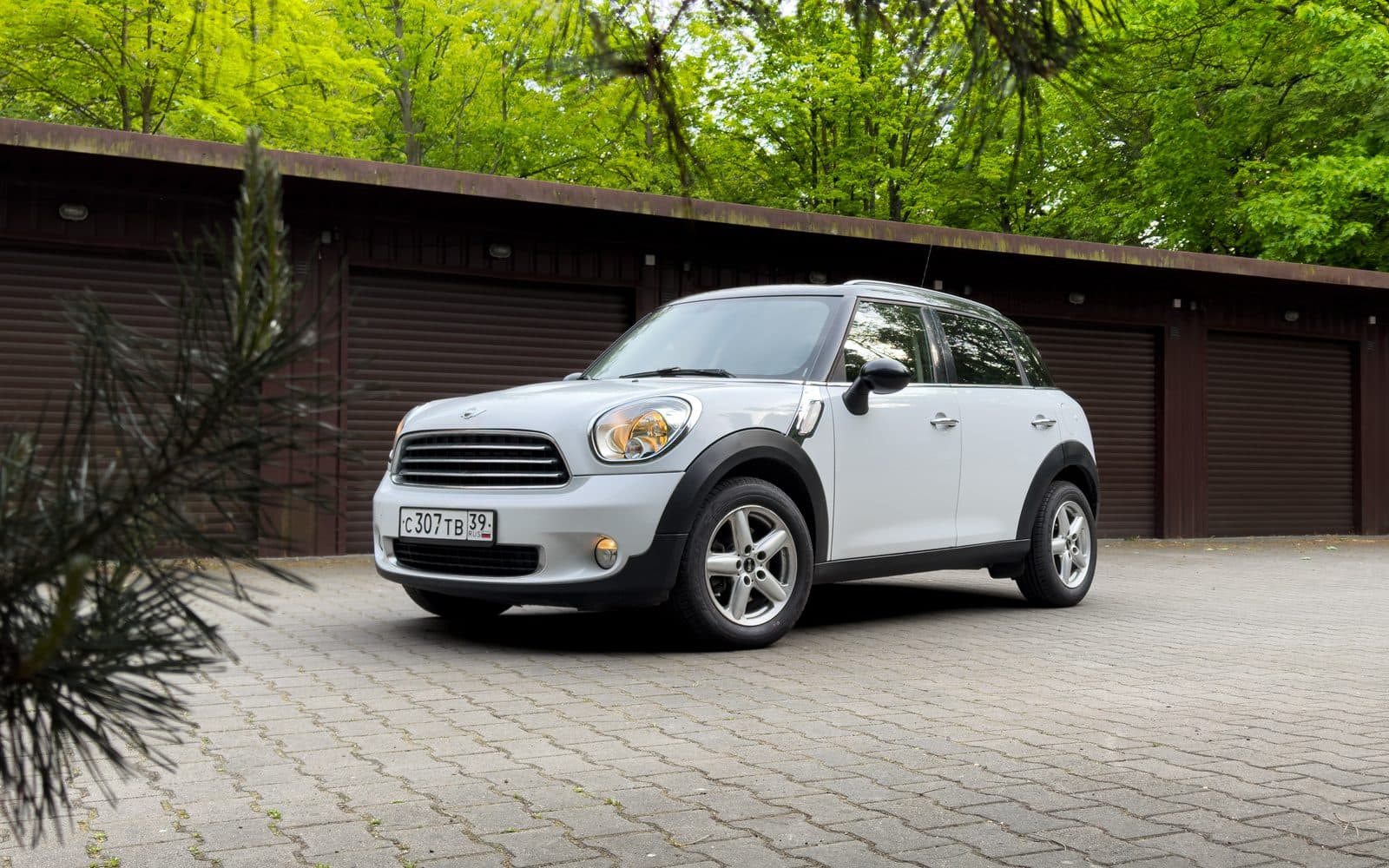 MINI Cooper Countryman — фото 1 в аренду в Калининграде — LiteRent