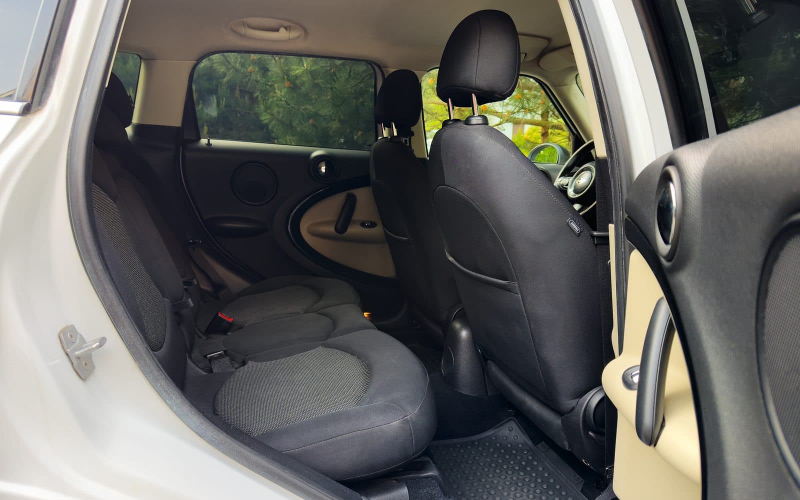 MINI Cooper Countryman — фото 3 в аренду в Калининграде — LiteRent