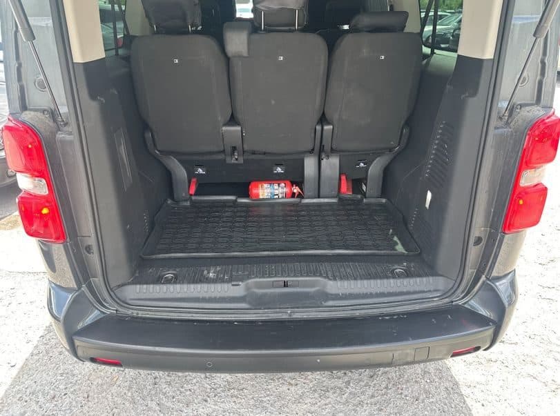 OPEL ZAFIRA LIFE 2021 — фото 4 в аренду в Калининграде — LiteRent
