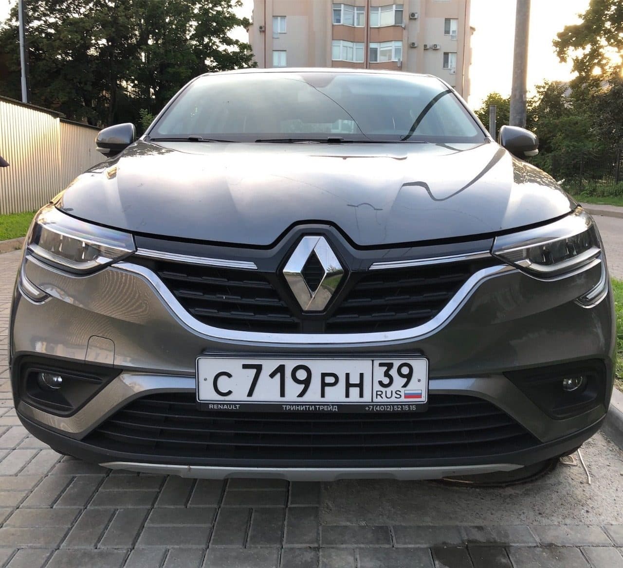 Renault Arkana 2022 — фото 2 в аренду в Калининграде — LiteRent