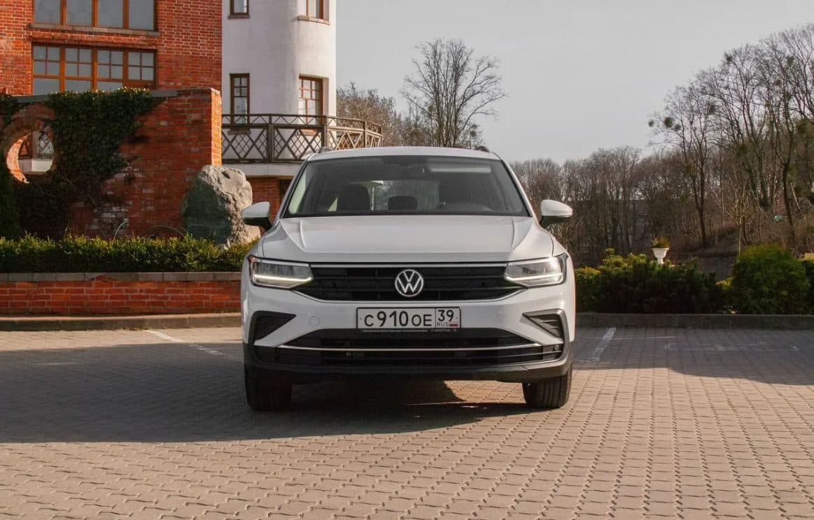 Volkswagen Tiguan 2021 — фото 2 в аренду в Калининграде — LiteRent