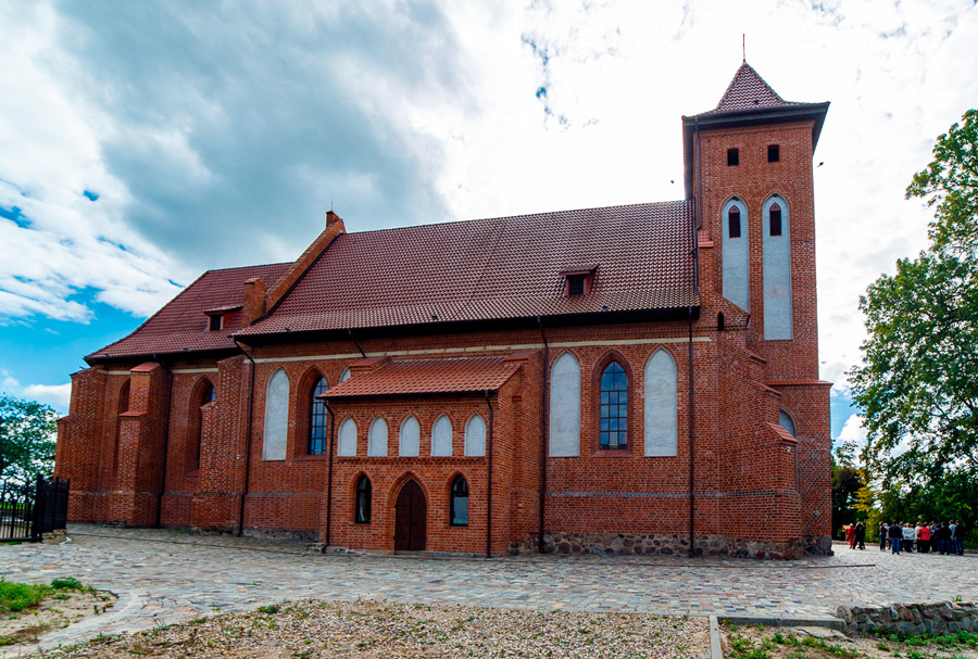 Кирха Арнау